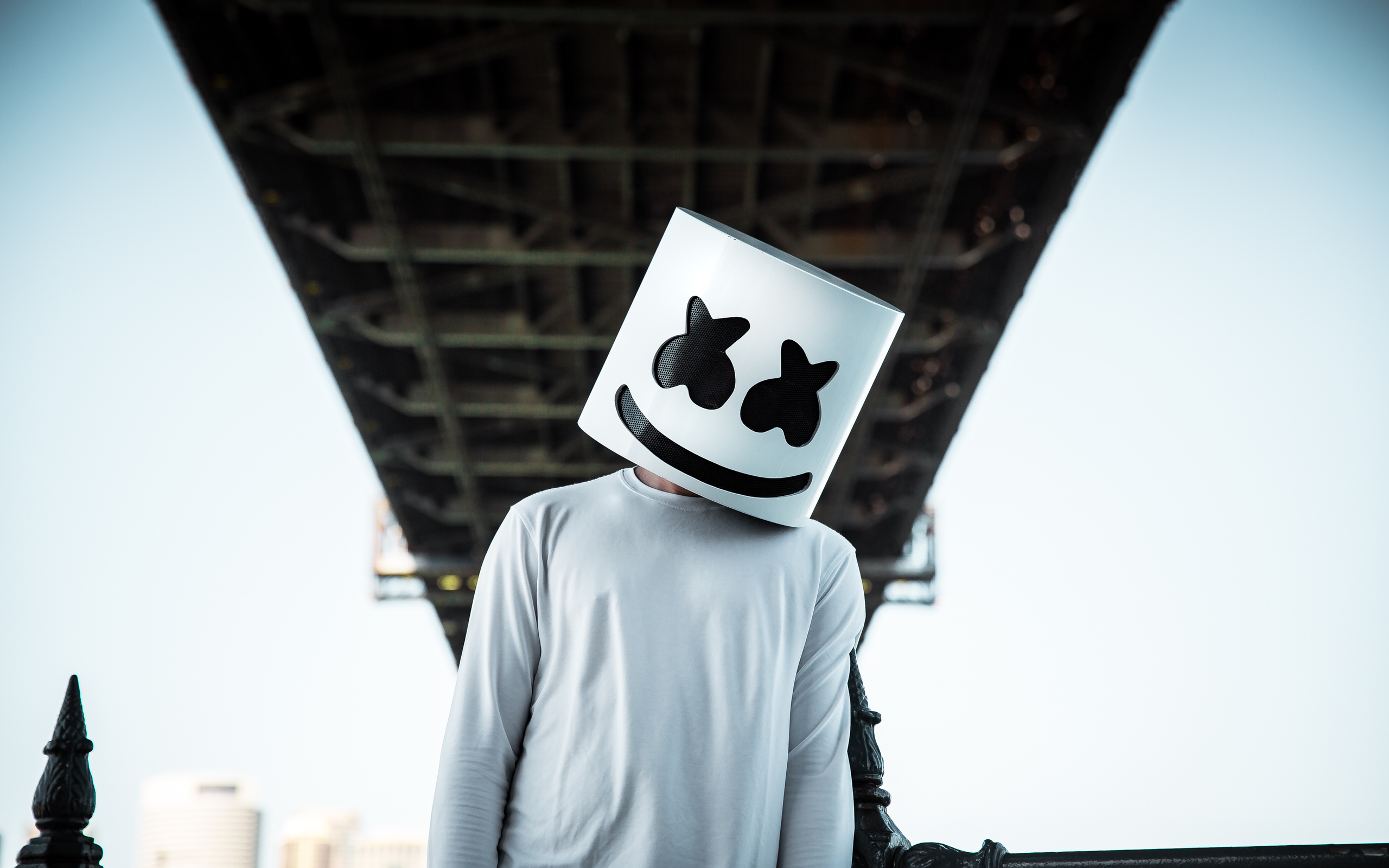 2_marshmello-dj-pic-2560x1600.jpg