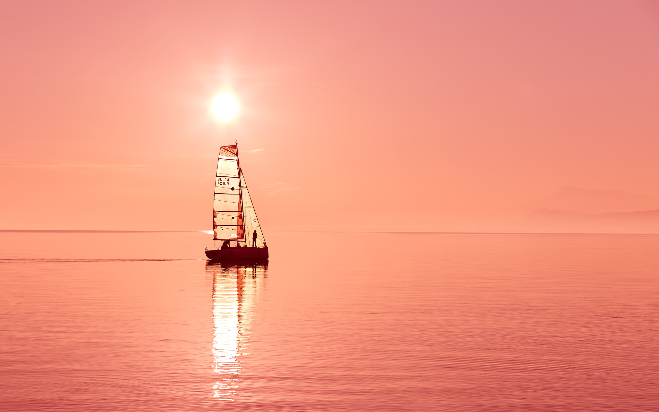 sailboat-fa-2560x1600.jpg