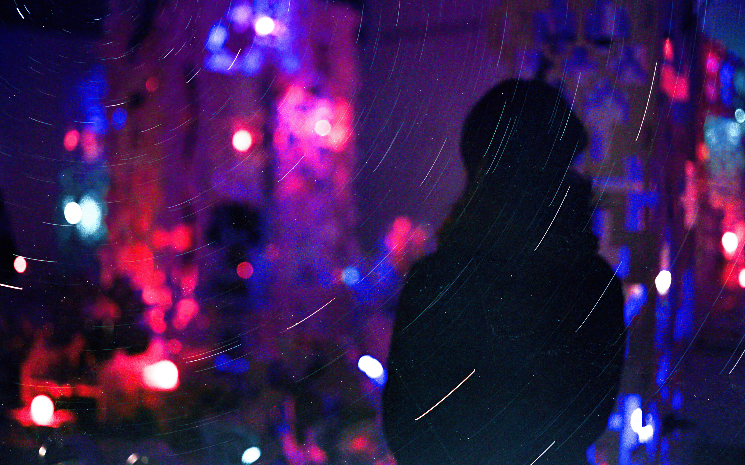 long-exposure-person-photography-5k-ms-2560x1600.jpg