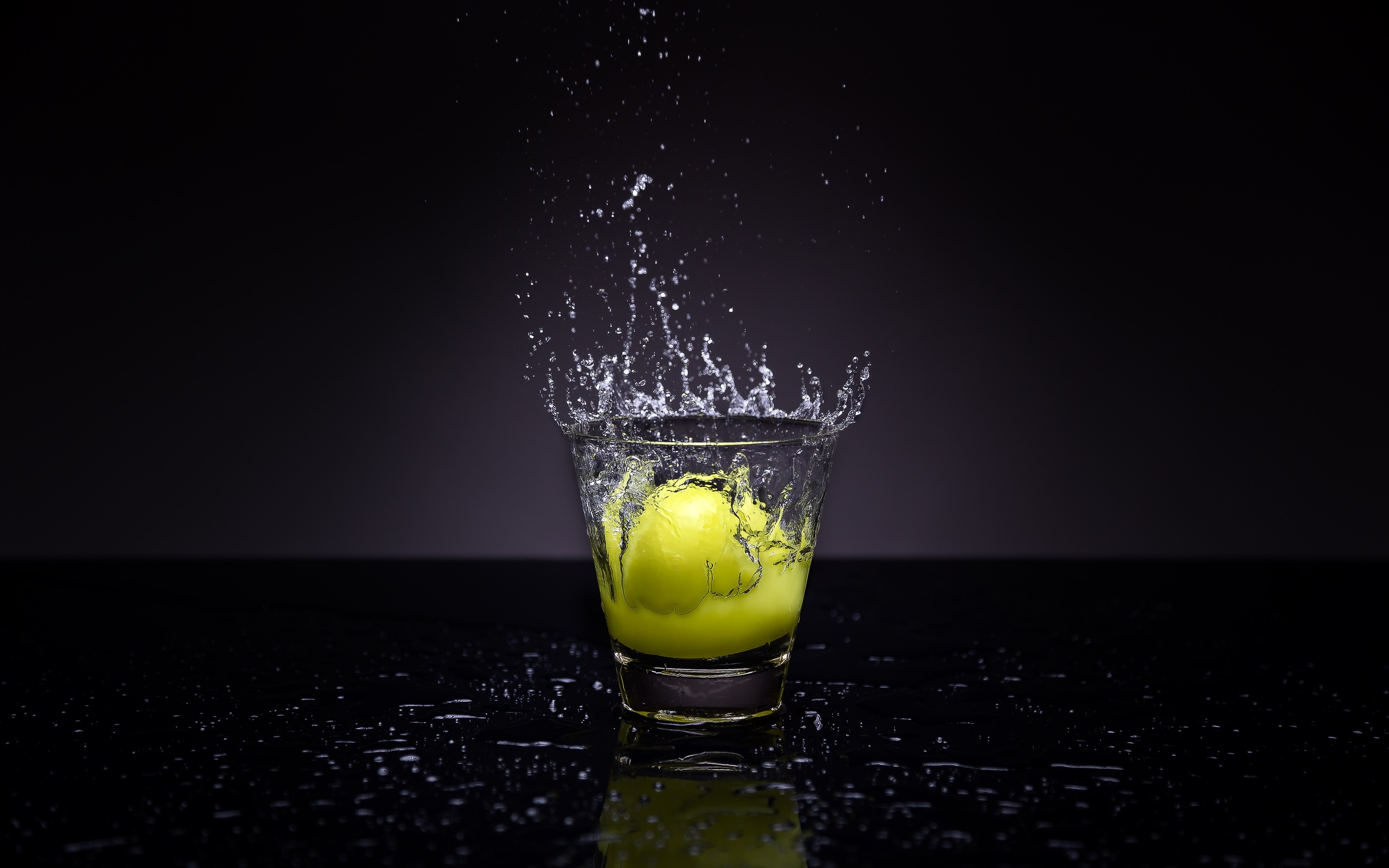 lemon-splash-photography-2560x1600.jpg