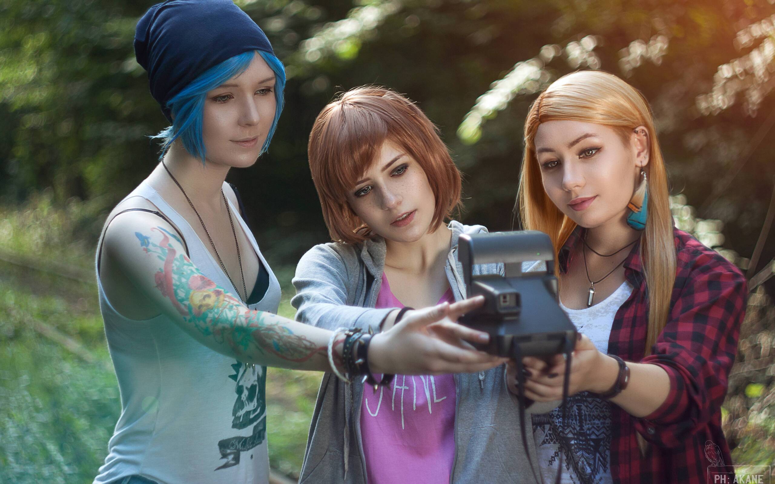 life-is-strange-girls-cosplay-4k-yp-2560x1600.jpg