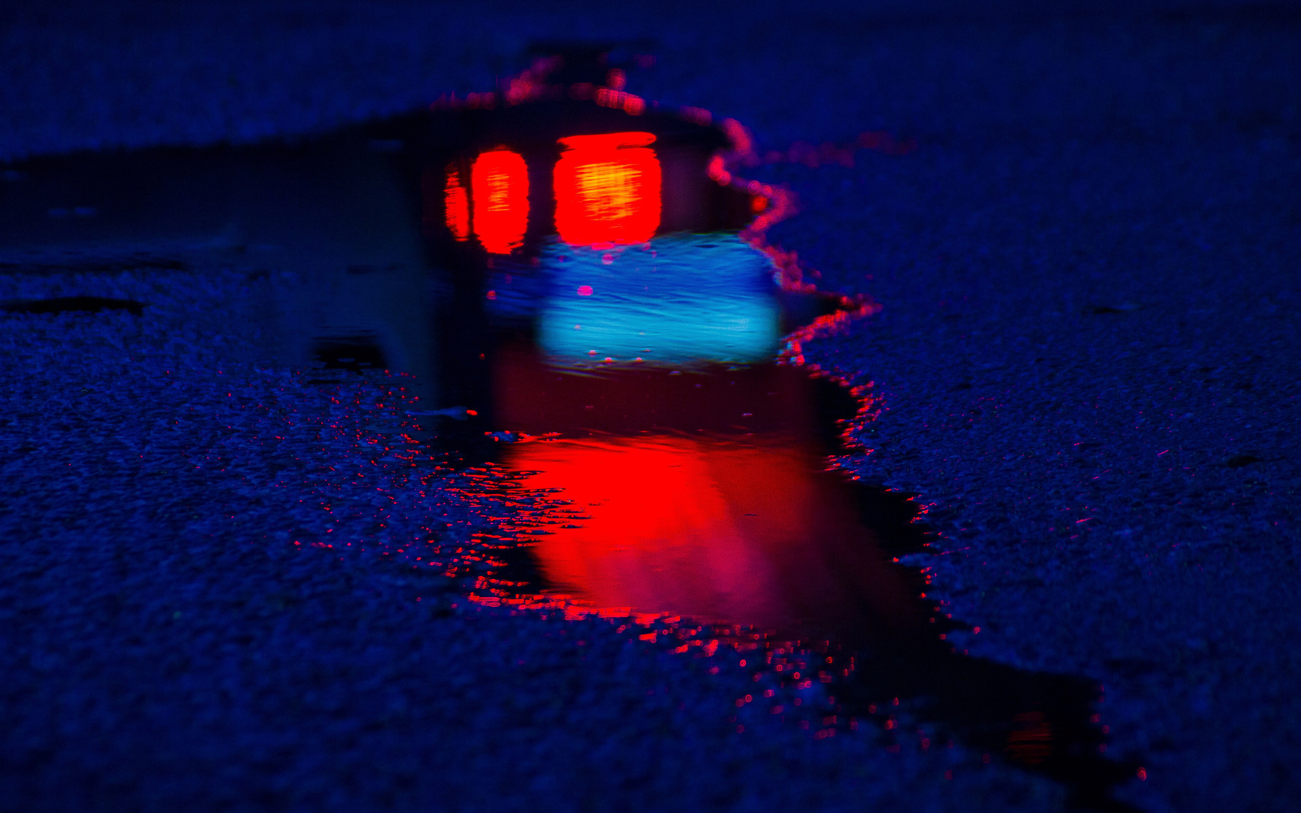 asphalt-lights-reflection-4k-me-2560x1600.jpg
