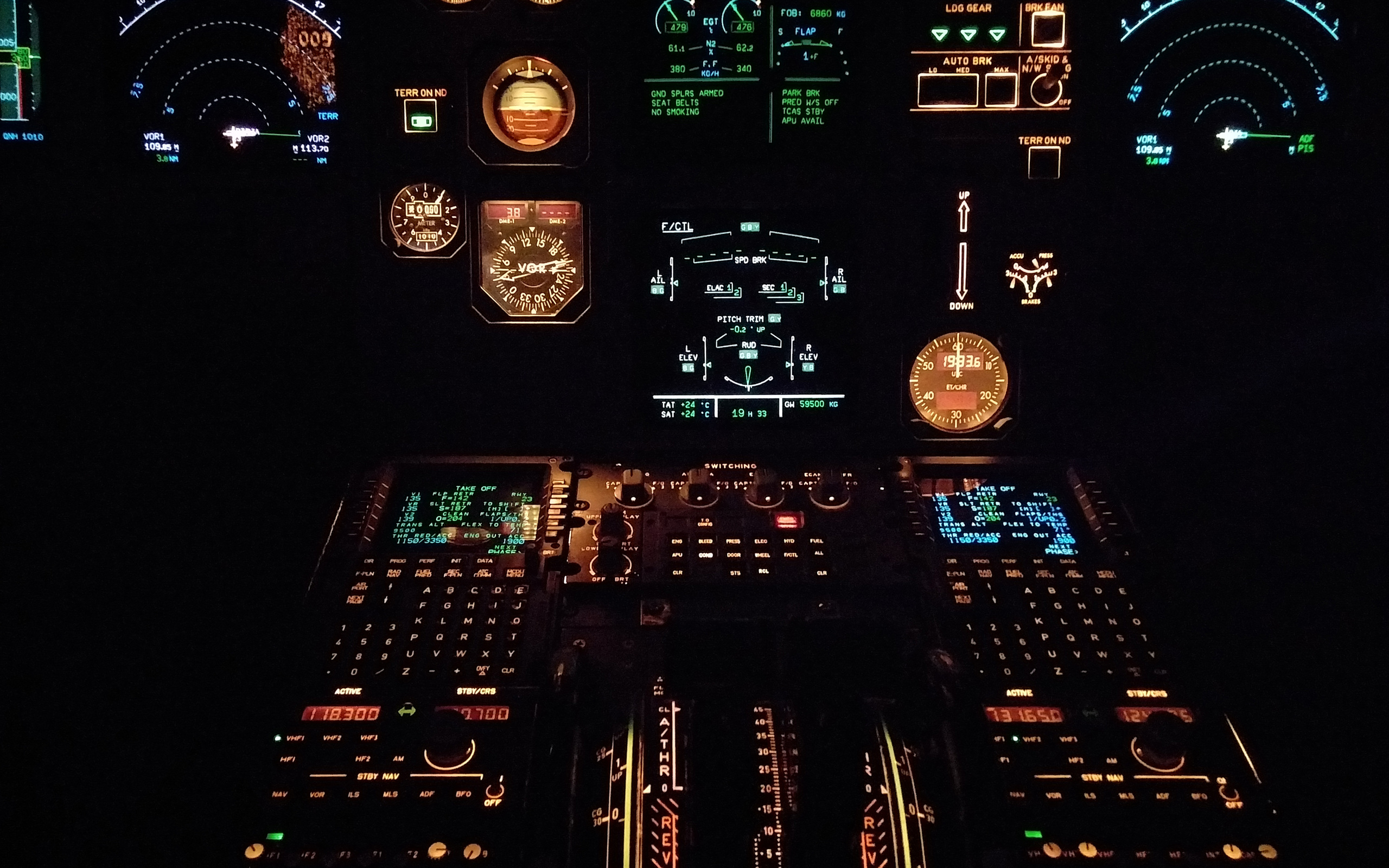cockpit-4k-z8-2560x1600.jpg
