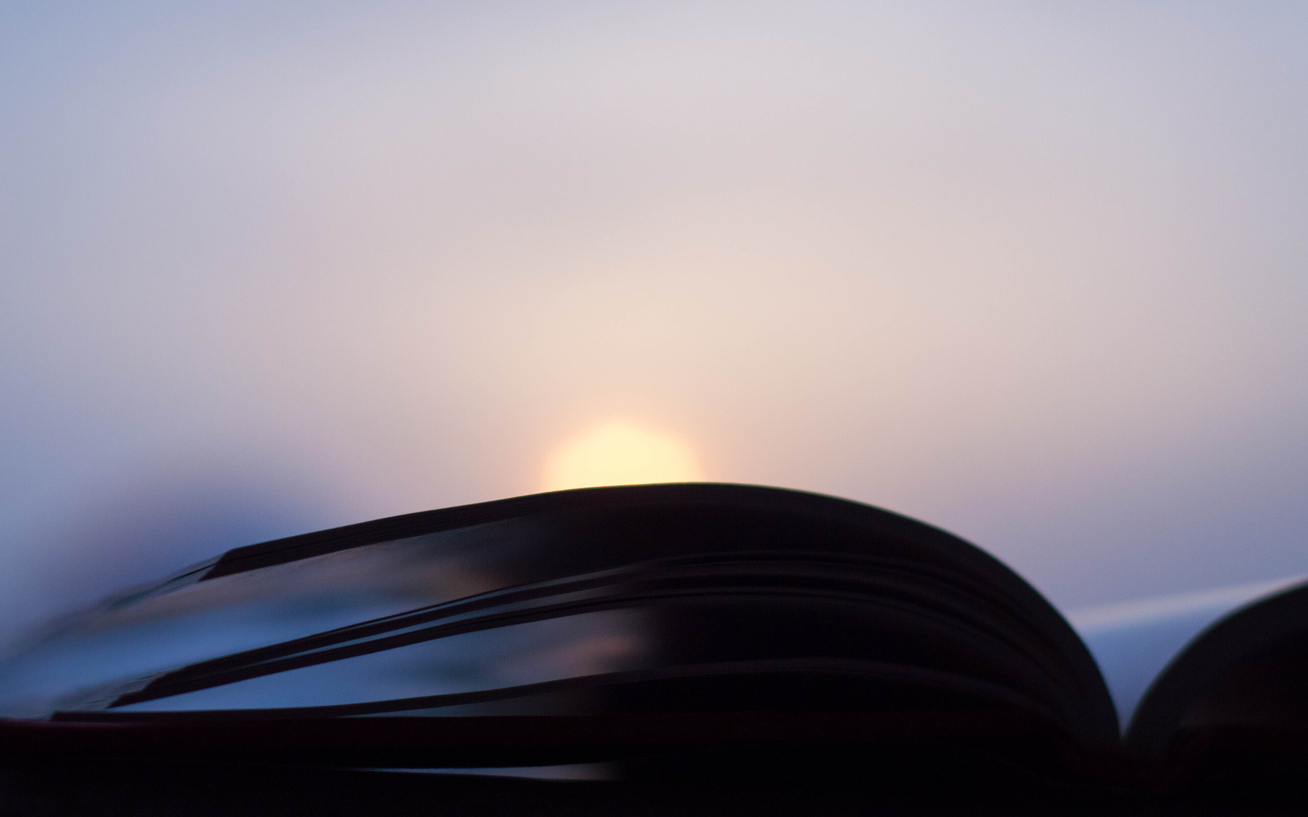 open-book-sunset-photography-minimalism-8x-2560x1600.jpg